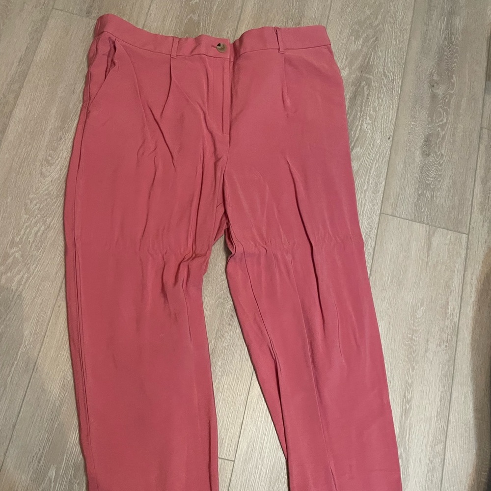 LOFT Pink Capris